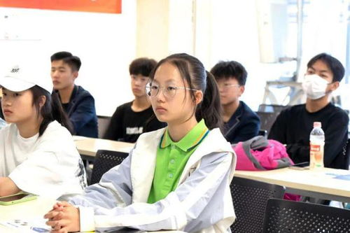 云南新華電腦職業技能培訓學校 有禮“童”享，擇校咨詢會助力計算機系統服務人才培養
